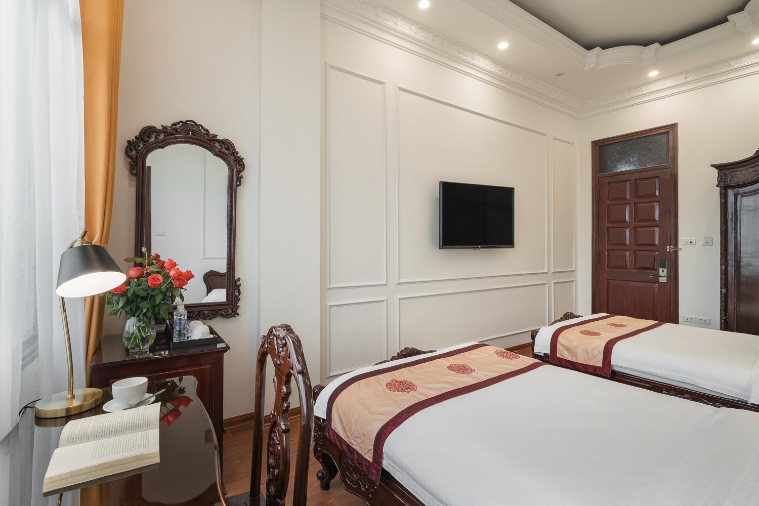 Hanoi Little Town Hotel Bagian luar foto