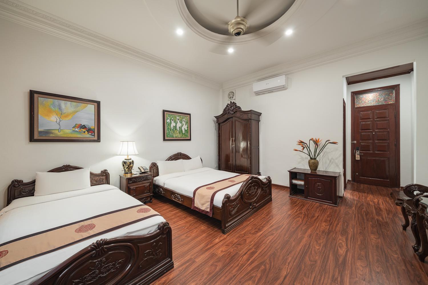 Hanoi Little Town Hotel Bagian luar foto